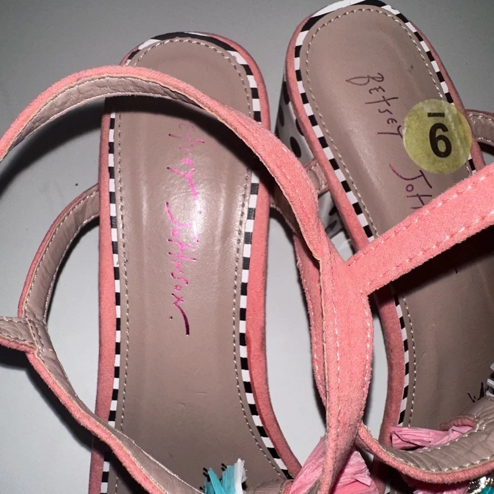 Betsey Johnson Dynah Dress Sandals Size 9M